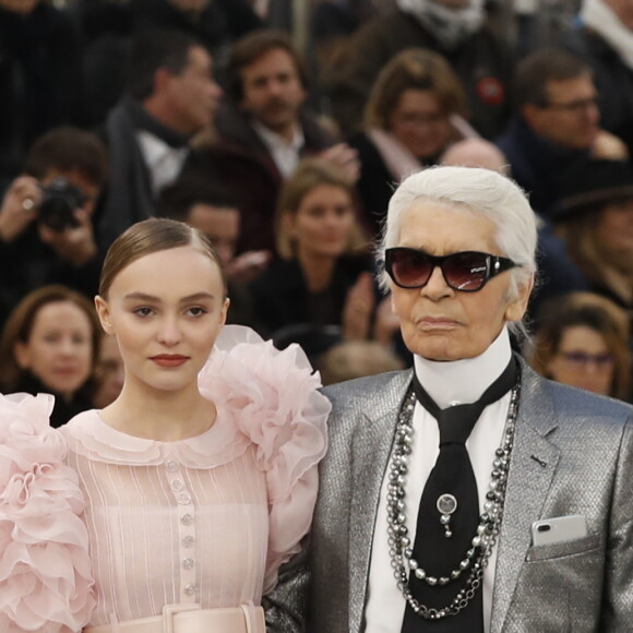 Lily-Rose Depp et Karl Lagerfeld au Premier défilé de mode "Chanel", collection Haute-Couture printemps-été 2017 au Grand Palais à Paris. Le 24 janvier 2017 © Olivier Borde / Bestimage