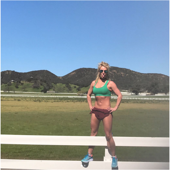 Britney Spears dévoile son corps tonique et musclé sur Instagram le 1er mars 2017