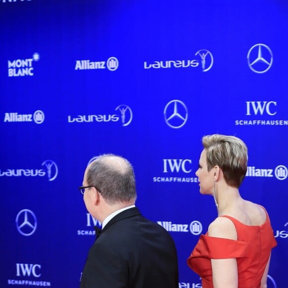 La princesse Charlene de Monaco au bras du prince Albert II lors de la cérémonie des Laureus World Sports Awards à Monaco le 14 février 2017.