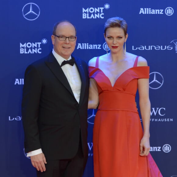 Le prince Albert II de Monaco et la princesse Charlene de Monaco à la cérémonie des Laureus World Sports Awards à Monaco le 14 février 2017. Une soirée de Saint-Valentin spéciale pour laquelle la princesse arborait une nouvelle bague Cartier. © Michael Alesi/Bestimage