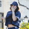 Kylie Jenner sort du restaurant Le Pain Quotiden à Los Angeles, le 1er mars 2017
