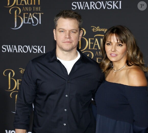 Matt Damon et sa femme Luciana Barroso - Avant-première du film La Belle et la bête à Los Angeles le 2 mars 2017