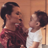 Chrissy Teigen et sa fille Luna (mars 2017).