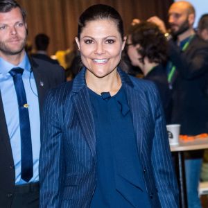 La princese Victoria de Suède, pour son premier engagement officiel en 2017, inaugurait le 6 mars à Stockholm une conférence sur l'avenir de la mer Baltique et le développement durable.