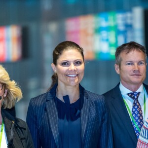 La princese Victoria de Suède, pour son premier engagement officiel de 2017, inaugurait le 6 mars à Stockholm une conférence sur l'avenir de la mer Baltique et le développement durable.