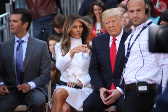 Donald Trump, sa femme Melania Trump et son fils Donald Trump, Jr - Donald Trump, candidat aux primaires du Parti républicain pour l'élection présidentielle de 2016, participe en famille à l'émission "Today" à la Trump Town Hall, Rockefeller Plaza à New York, le 21 avril 2016.