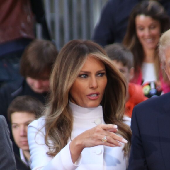 Donald Trump, sa femme Melania Trump et son fils Donald Trump, Jr - Donald Trump, candidat aux primaires du Parti républicain pour l'élection présidentielle de 2016, participe en famille à l'émission "Today" à la Trump Town Hall, Rockefeller Plaza à New York, le 21 avril 2016.