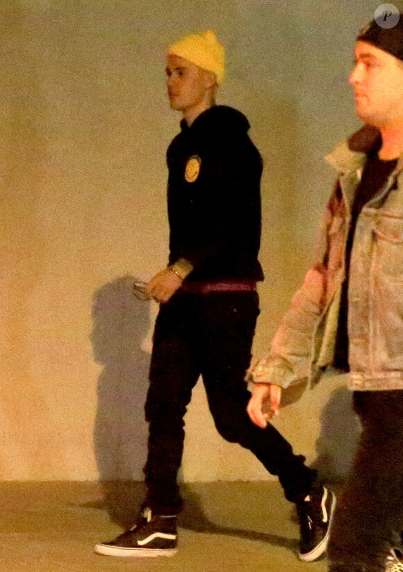 Justin Bieber fête ses 23 ans entre amis à West Hollywood, le 1er mars 2017