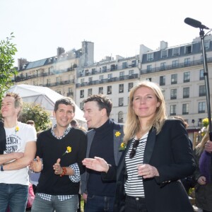 Exclusif - Hervé Mathoux, Vincent Niclo, Céline Géraud, Christophe Beaugrand, Princess Erika (Erika Dobong'na) , Morgan Bourc'his, Thomas Sotto et François-Xavier Ménage et Agathe Lecaron lors de la 13 ème édition de l'opération "Une Jonquille pour Curie" à Paris, le 14 mars 2017.