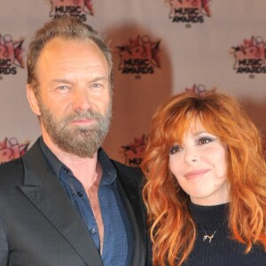 Mylène Farmer et Sting à la 17e cérémonie des NRJ Music Awards 2015 au Palais des Festivals à Cannes, le 7 novembre 2015. © Rachid Bellak/Bestimage