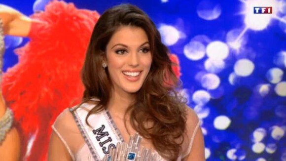 Iris Mittenaere : Miss Univers de retour en France, accueillie par sa maman