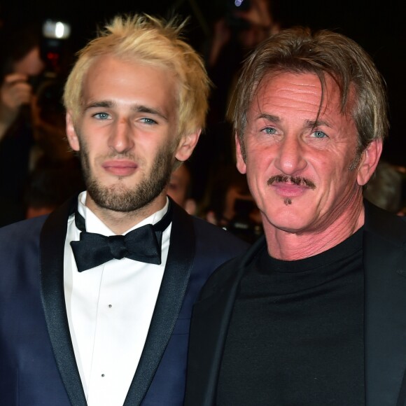 Sean Penn et son fils Hopper Jack Penn - Descente des marches du film "The Last Face" lors du 69ème Festival International du Film de Cannes. Le 20 mai 2016. © Giancarlo Gorassini/Bestimage