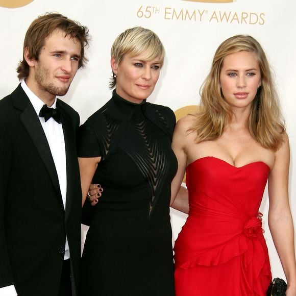 Dylan Penn, Robin Wright, Hopper Penn - 65eme ceremonie annuelle des "Emmy Awards" a Los Angeles, le 22 septembre 2013.