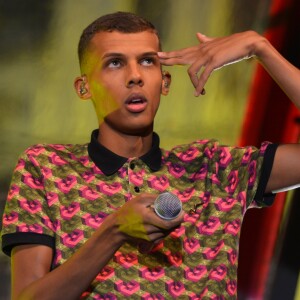 Exclusif - Stromae en concert sur la Grand Place de Bruxelles lors de la fete de la Federation Wallonie-Bruxelles, le 27 septembre 2013.