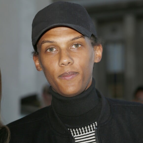 Le chanteur Stromae au défilé de mode "Kenzo" collection prêt-à-porter Printemps-Eté 2017 lors de la Fashion Week de Paris à la Cité de l'architecture et du patrimoine au Trocadéro à Paris, France, le 4 octobre 2016. © Christophe Aubert via Bestimage