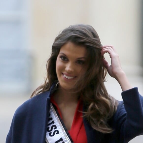 Semi- Exclusif - Iris Mittenaere (Miss Univers) au Palais de l'Elysée pour rencontrer le Président de la République F. Hollande et visiter l'Elysée à Paris, le 18 mars 2017.