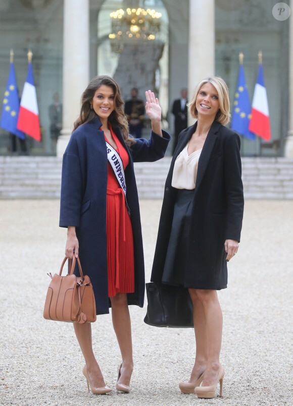 Semi- Exclusif - Iris Mittenaere (Miss Univers) et Sylvie Tellier au Palais de l'Elysée pour rencontrer le Président de la République F. Hollande et visiter l'Elysée à Paris, le 18 mars 2017.