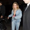 Semi Exclusif - Rita Ora arrive dans un club à Paris avec des amis le 7 mars 2017.