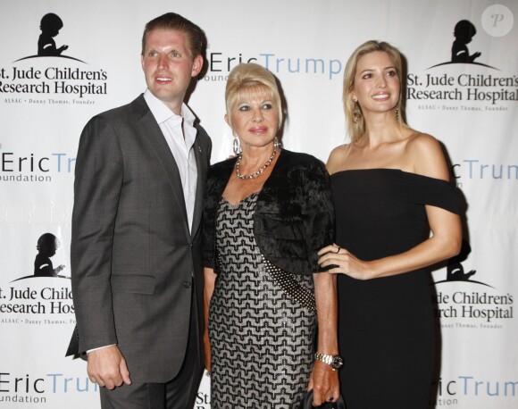 Ivana Trump, ses enfants Eric Trump et Ivanka Trump lors du 8ème tournoi de golf annuel Eric Trump au Trump National Golf Club Westchester au Briarcliff Manor à New York, le 15 septembre 2014.