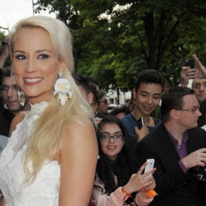 Elodie Gossuin-Lacherie au Dîner du Global Gift Gala au profit de L'Unicef France Frimousses de Créateurs, de The Global Gift Foundation et The Eva Longoria Foundation, organisé au Four Seasons Hôtel George V à Paris, le 25 mai 2015.