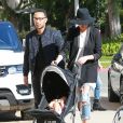 Chrissy Teigen et son mari John Legend sont allés faire du shopping avec leur fille Luna Stephens à Barneys New York à Beverly Hills, le 9 mars 2017