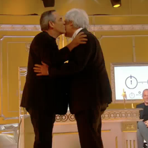 Thierry Ardisson et Bruno Masure, la confrontation. "Salut les Terriens !" sur C8. Le 25 mars 2017.