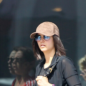 Exclusif - Nina Dobrev à la sortie de son cours de gym à Hollywood, le 18 mars 2017 © CPA/Bestimage