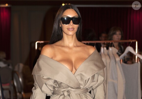 Kim Kardashian  au défilé de mode Siran, collection prêt-à-porter Automne-Hiver 2016 lors de la Fashion Week de Paris le 2 octobre 2016 © Siran via Bestimage