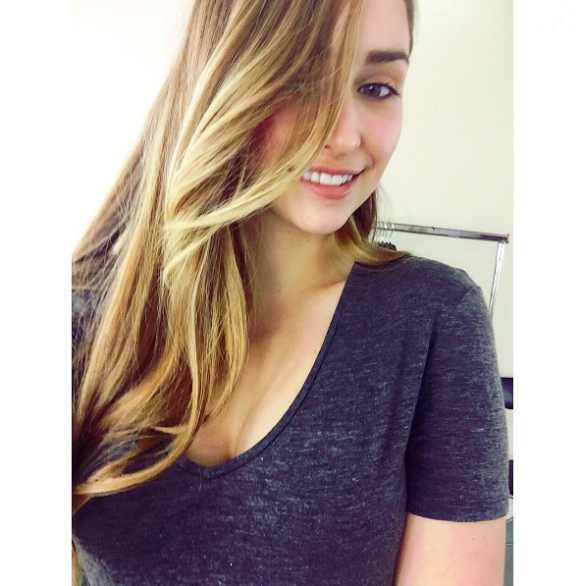 Emma Smet, la fille d'Estelle Lefébure, sur Instagram.