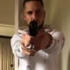 Eddy se dévoile avec une arme à feu sur Snapchat, mars 2017