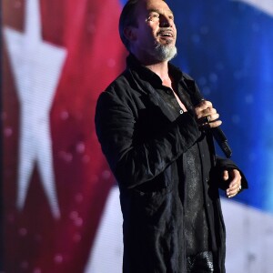 Exclusif - Florent Pagny lors de l'émission de télévision pour TF1 "La Chanson de l'Année 2016" à Nîmes le 17 juin 2016. © Bruno Bebert / Bestimage