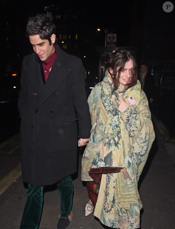 Thomas Cohen et sa nouvelle compagne, l'actrice Zoe Sidel (fille de Rosanna Arquette), arrivent au club privé Annabels à Londres, le 30 novembre 2016