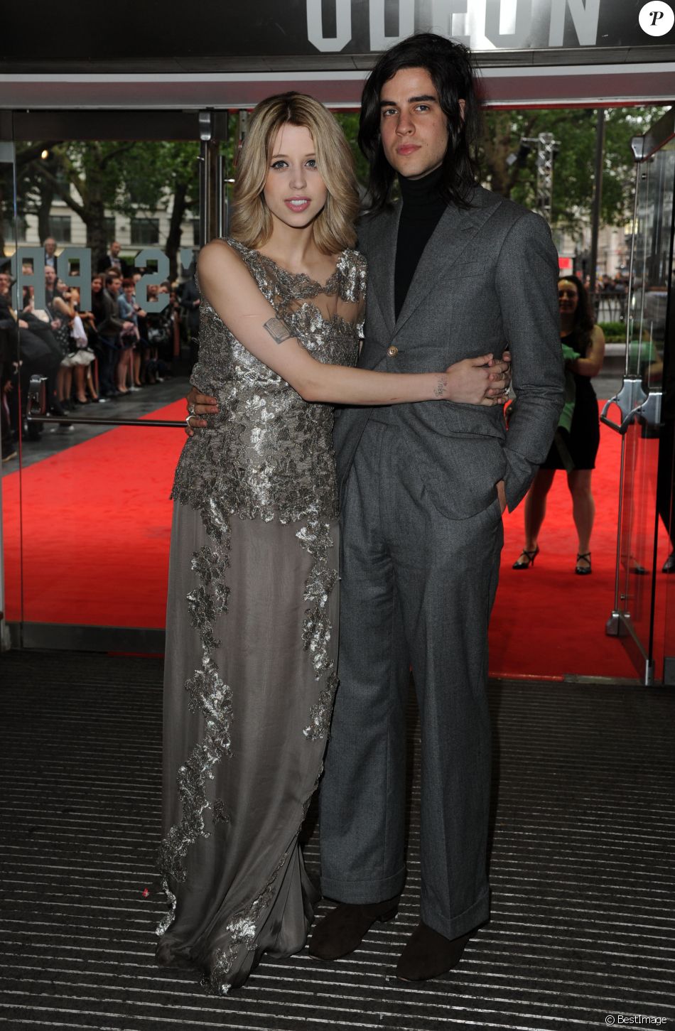 Peaches Geldof et Thomas Cohen à l'avantpremière du film The Dark