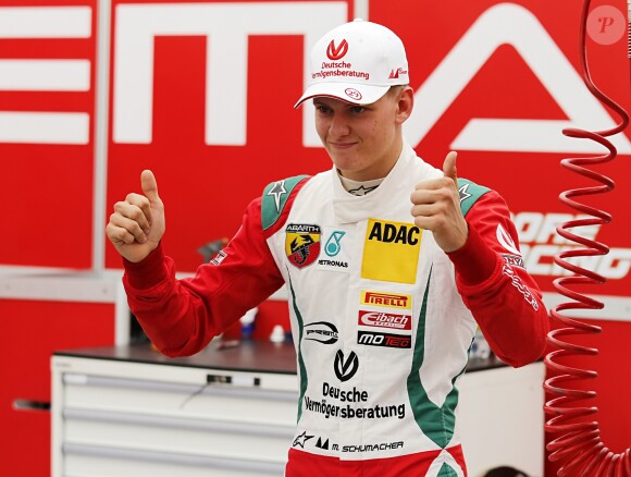 Mick Schumacher, fils de Michael Schumacher, lors de la dernière course de la saison de Formule 4 ADAC le 2 octobre 2016 à Hockenheim en Allemagne. © RONALD WITTEK/dpa /ABACAPRESS.COM