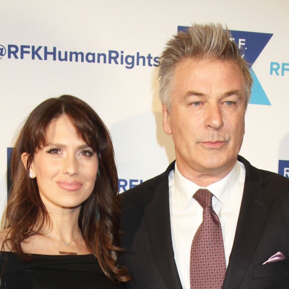 Hilaria Baldwin et son mari Alec Baldwin à la soirée 'RFK Human Rights Ripple Of Hope Awards' à New York, le 6 décembre 2016