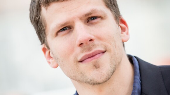 Jesse Eisenberg : La star de "The Social Network" est papa pour la première fois