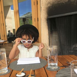 Beyonce partage des photos inédites à l'occasion de son 9e anniversaire de mariage avec Jay Z le 4 avril 2017.