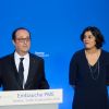 Le président de la République François Hollande visite, accompagné de Myriam El Khomri, ministre du travail, de l'emploi, de la formation professionnelle et du dialogue social l'entreprise ETNA France (entreprise d'ascenseurs) à Taverny le 26 décembre 2016.