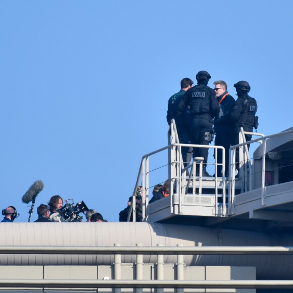 Tournage d'une scène du film "Mission Impossible 6" sur le toit du ministère des Finances de Bercy à Paris. Le 8 avril 2017 © Lionel Urman / Bestimage