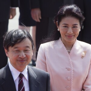 Le prince Naruhito et la princesse Masako du Japon - Le roi F. VI d'Espagne et la reine L.d'Espagne lors d'une cérémonie de bienvenue à Tokyo dans le cadre de leur voyage officiel au Japon, le 5 avril 2017.  Spanish King F. VI and Queen L. during a welcome ceremony on occasion for their official visit to Japan in Tokyo on Wednesday 5 April 2017. On the first day of their 3 day tour of Japan.05/04/2017 - Tokyo