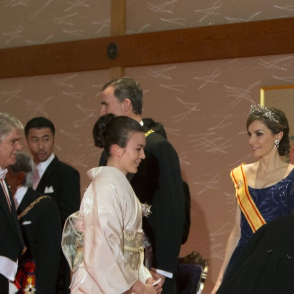 Akihito, empereur du Japon, le roi Felipe d'Espagne, la reine Letizia et l'impératrice Michiko lors du dîner de gala donné en l'honneur du roi et de la reine d'Espagne en visite officielle au Japon à Tokyo le 4 avril 2017.  Gala dinner for Spanish kings on occasion for their official visit to Japan in ImperialPalace in Tokyo on Wednesday 5 April 2017. On the first day of their 3 day tour of Japan04/04/2017 - Tokyo