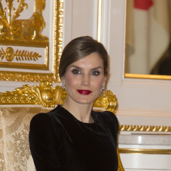 La reine Letizia d'Espagne lors du dîner de gala en l'honneur de la visite du roi et de la reine d'Espagne au Japon. Tokyo, le 6 avril 2017.  Gala Dinner on occasion for the official visit of king and queen of Spain to Japan in Tokyo on Thursday 6 April 2017. On the second day of their 3 day tour of Japan06/04/2017 - Tokyo