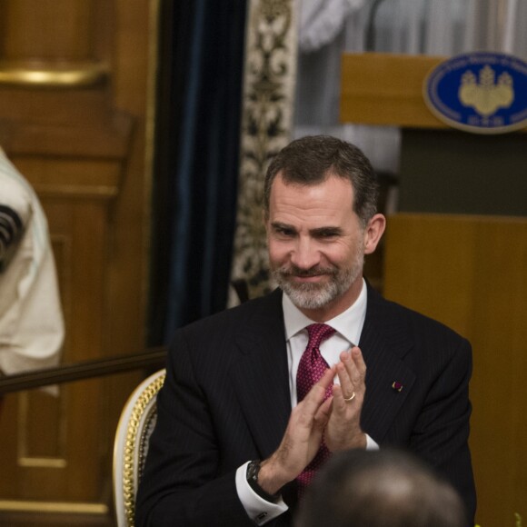 Le roi Felipe d'Espagne lors du dîner de gala en l'honneur de la visite du roi et de la reine d'Espagne au Japon. Tokyo, le 6 avril 2017.  Gala Dinner on occasion for the official visit of king and queen of Spain to Japan in Tokyo on Thursday 6 April 2017. On the second day of their 3 day tour of Japan06/04/2017 - Tokyo