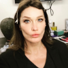 Carla Bruni, qui sera désormais représentée et conseillée par #np, société de Pascal Nègre, prépare en 2017 la sortie de son cinquième album. Photo Instagram le 13 avril 2017, dans les coulisses d'un "projet secret".