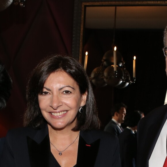 Anne Hidalgo entre Rachida Dati et le prince Albert II de Monaco - L'ePrix 2016 de Paris: un Grand Prix Formule E aux Invalides à Paris, le 23 avril 2016.