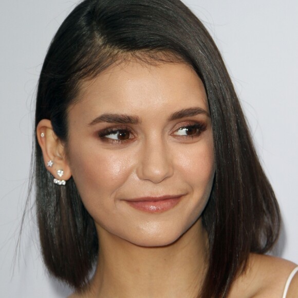 Nina Dobrev à la première de ‘The Promise' au théâtre TCL à Hollywood, le 12 avril 2017