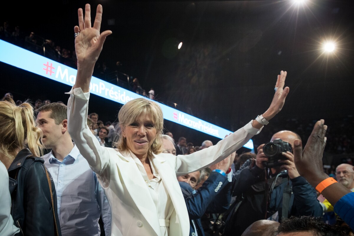 Photo : Brigitte Macron - La famille, les amis et soutiens d'Emmanuel ...