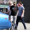 Johnny Hallyday a déjeuné au restaurant 26 Beach à Venice avec son ami Jean-Claude Darmon et son manager Sébastien Farran le 22 avril 2017
