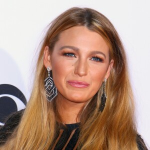 Blake Lively à la soirée des People's Choice awards à Los Angeles, Californie, Etats-Unis, le 18 janvier 2017.