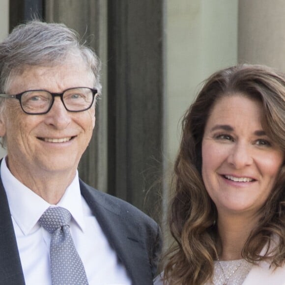 Bill Gates et sa femme Melinda sont reçus à l'Elysée pour être décorés de la plus haute distinction, l'insigne de Commandeur de la Légion d'Honneur. Paris, le 21 avril 2017.
